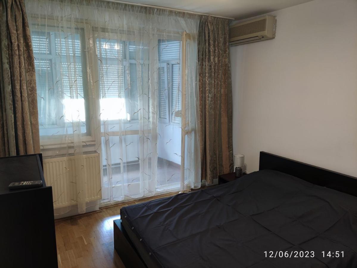 Fabian Central Apartment Bukarest Eksteriør billede