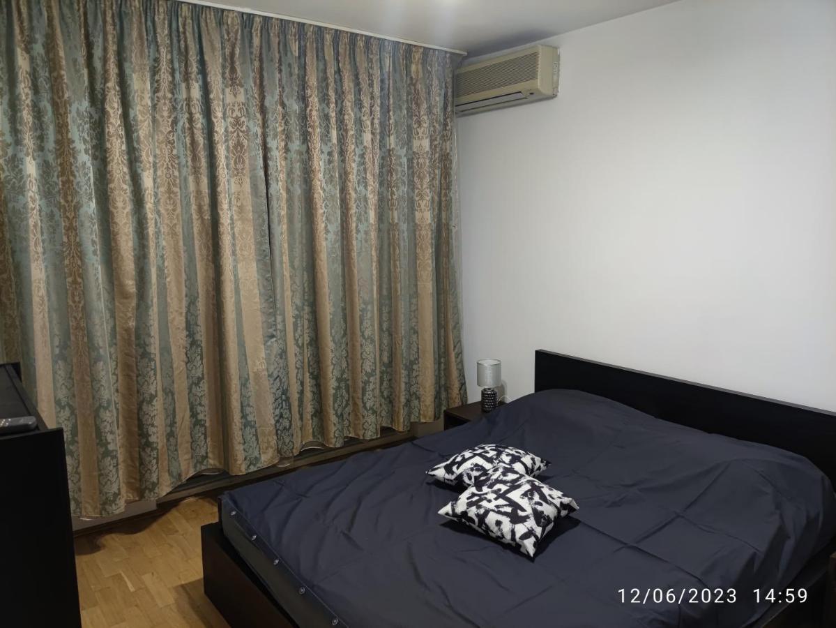 Fabian Central Apartment Bukarest Eksteriør billede